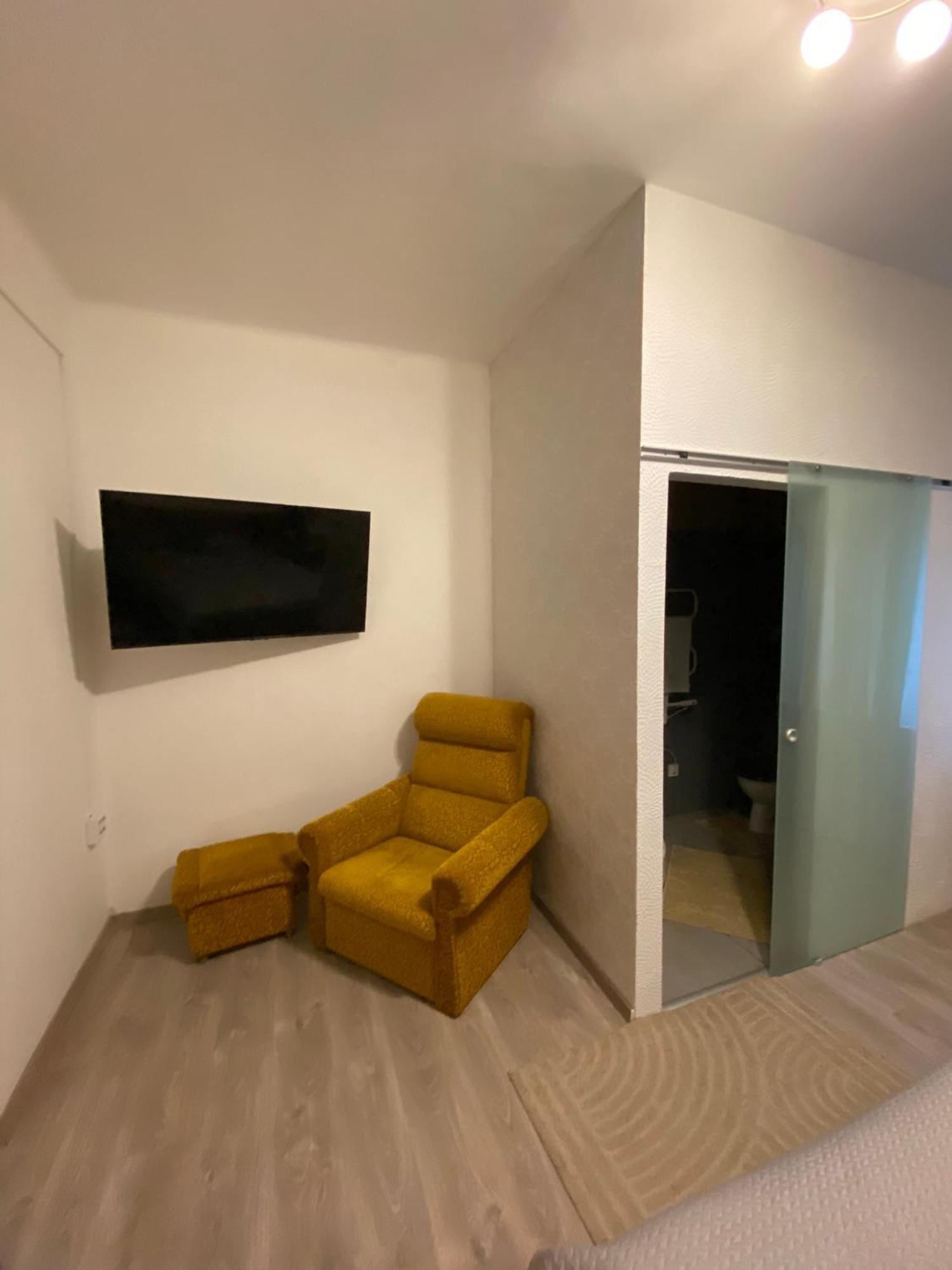 Bed & Breakfast Airport17 *