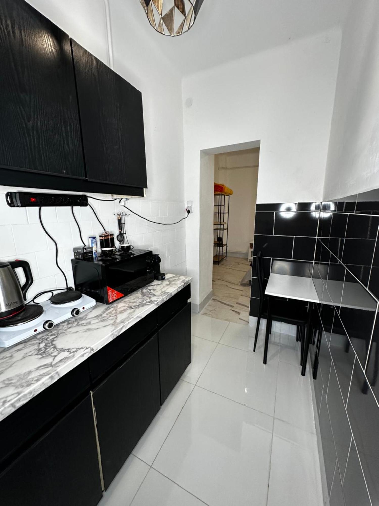 Bed & Breakfast Airport17